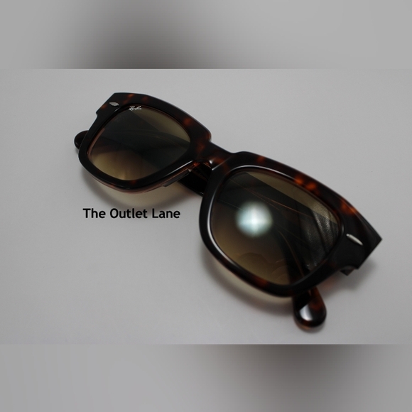 Model Display Ray-Ban State Street Gradient Brown RB2186 Tortoise - Picture 7 of 16